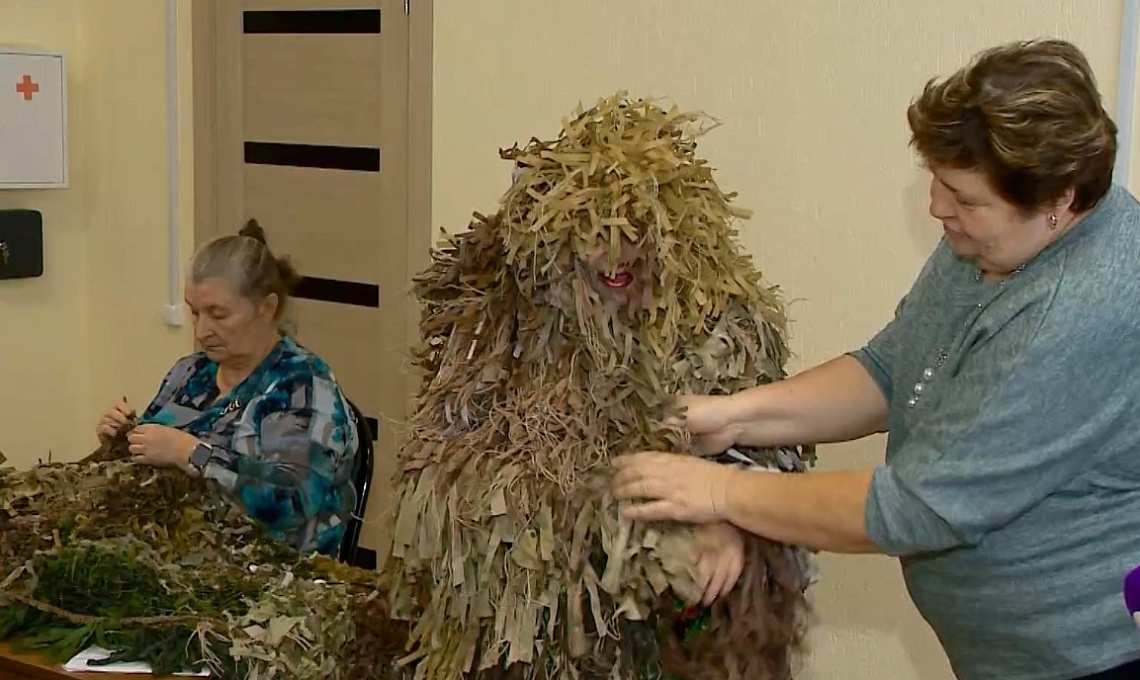 Пензенские волонтёры собрали новую партию снайперских костюмов для бойцов СВО